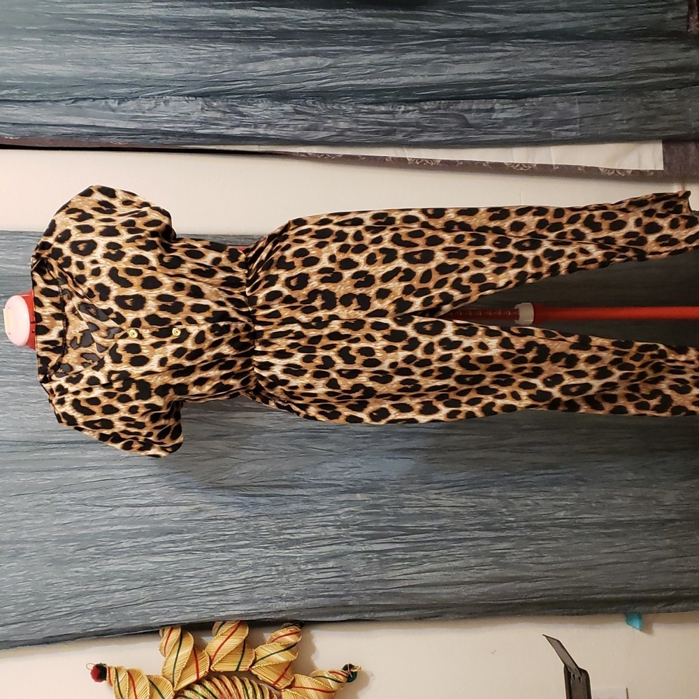 Leopard 🐆 print jumpsuit